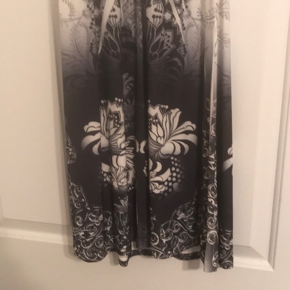 Sundress - Picture 4 of 8